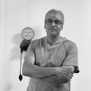 الدكتور زايري محمد اناس أخصائي جراحة المسالك البولية