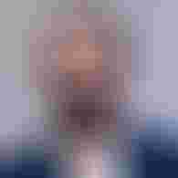 الدكتور القاضي خليل أخصائي طب التجميل