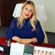 Dr HMIDI Nesrine Médecin Esthétique