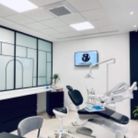 Dr Dakhlaoui Hassen Ortodontist